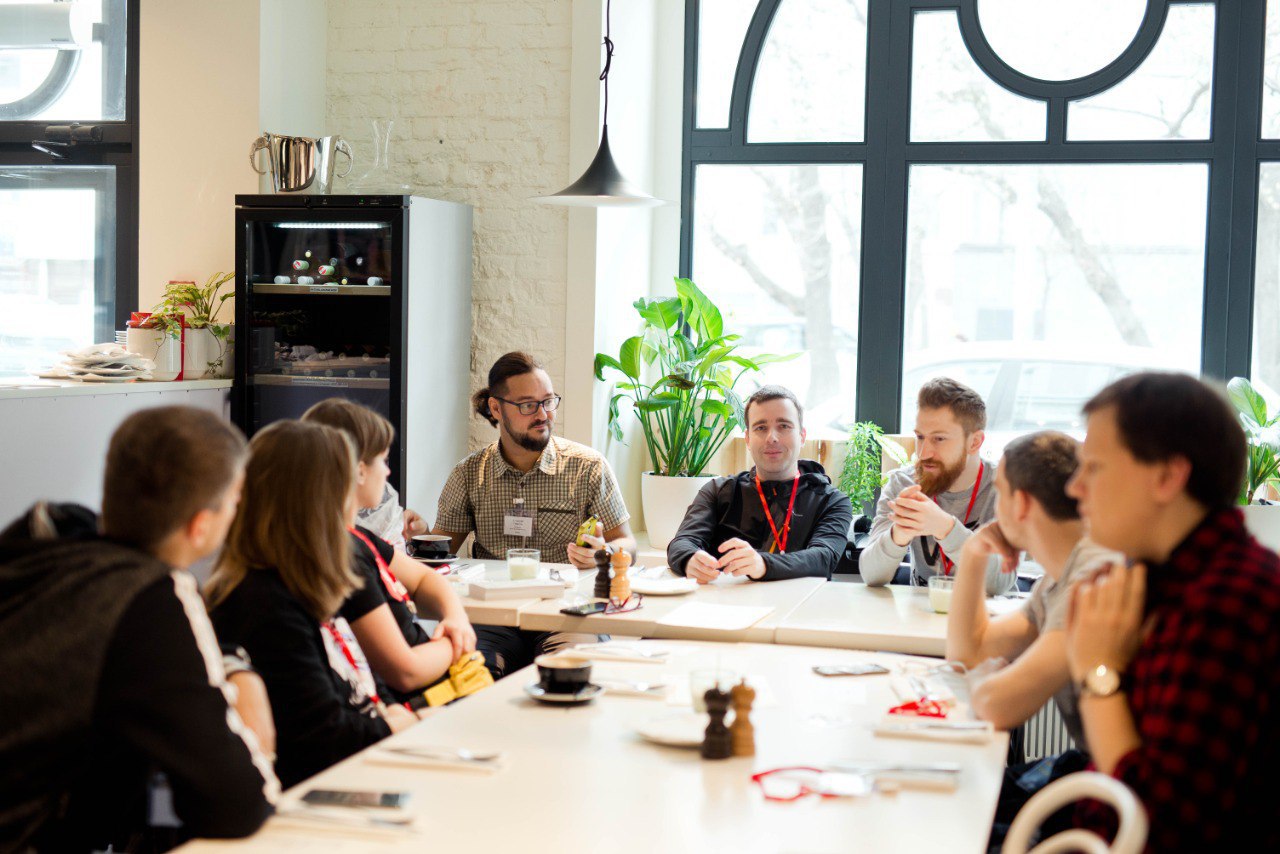 Обложка мероприятия Python Breakfast Moscow #100